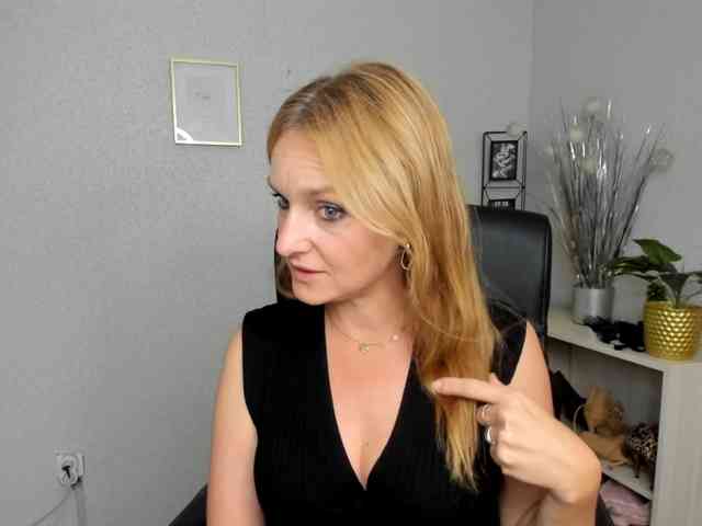 SecretAlicia webcam