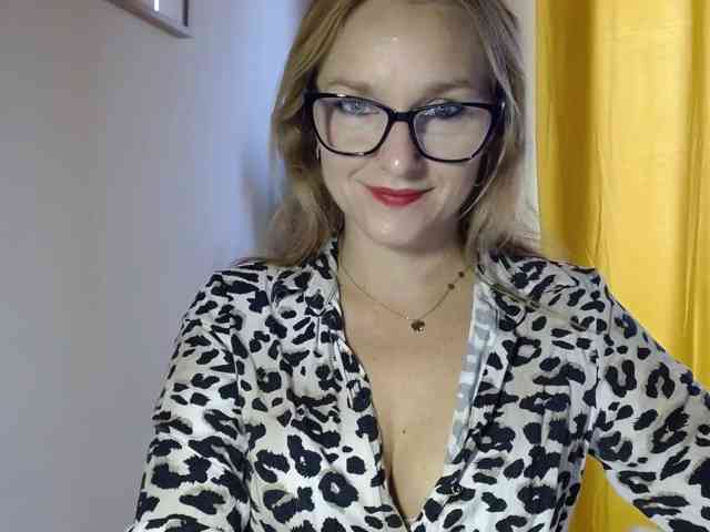 SecretAlicia webcam