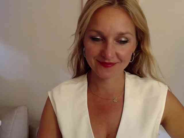 SecretAlicia webcam