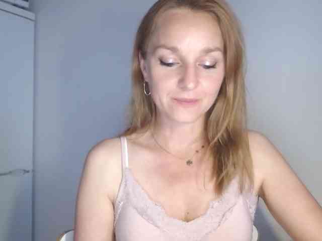 SecretAlicia webcam