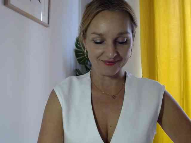 SecretAlicia webcam