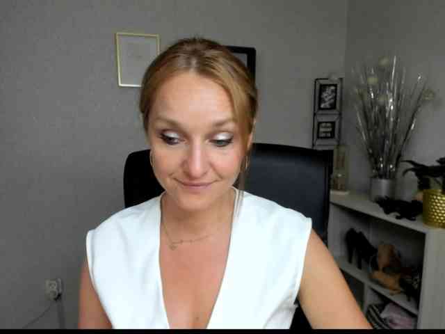 SecretAlicia webcam