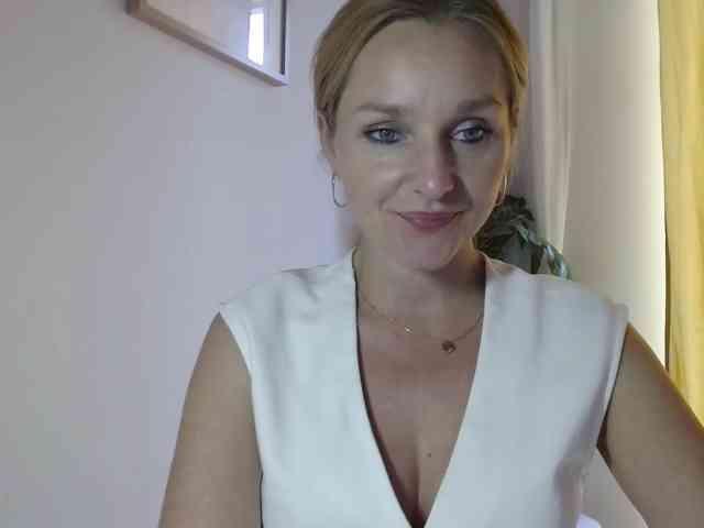 SecretAlicia webcam