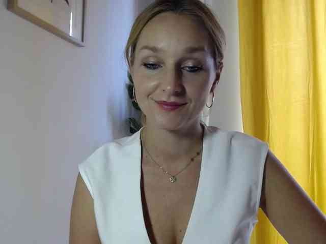 SecretAlicia webcam