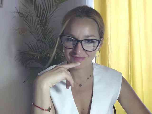 SecretAlicia webcam