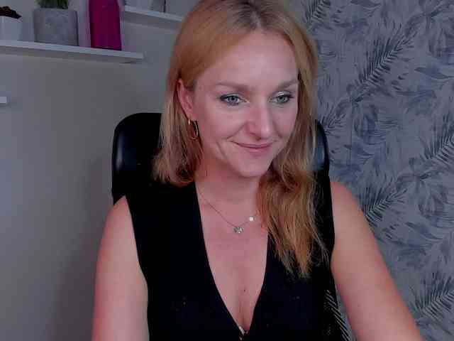 SecretAlicia webcam
