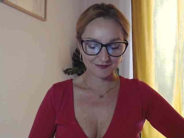 SecretAlicia webcam
