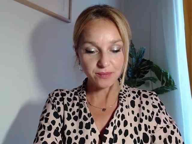 SecretAlicia webcam