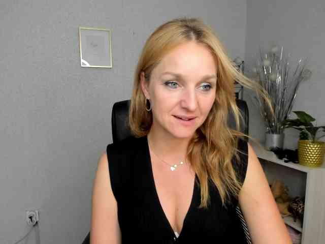 SecretAlicia webcam