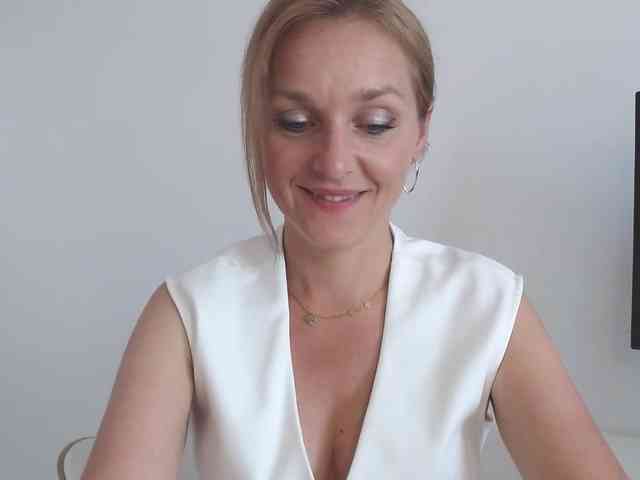 SecretAlicia webcam