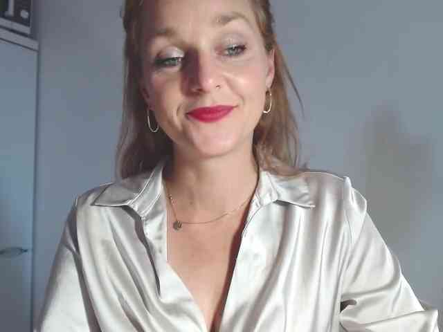 SecretAlicia webcam