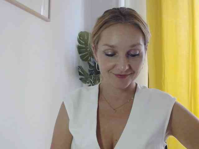 SecretAlicia webcam