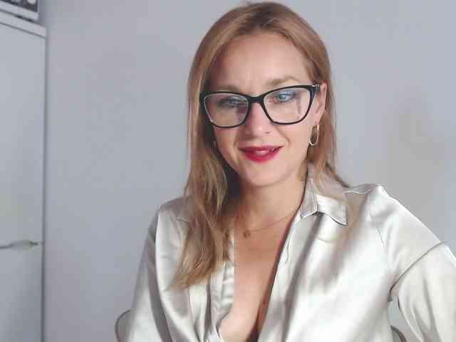 SecretAlicia webcam