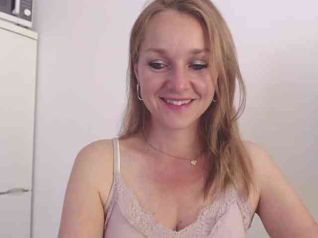 SecretAlicia webcam
