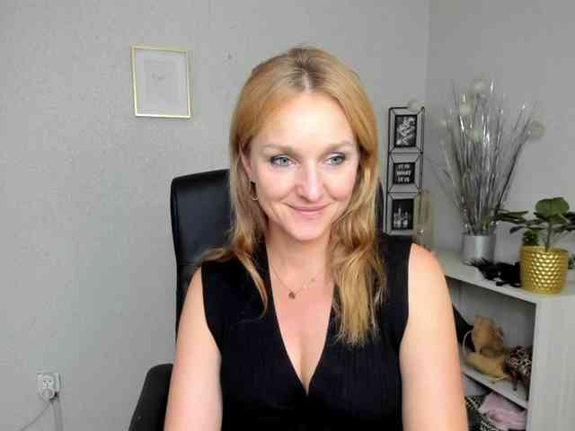 SecretAlicia webcam