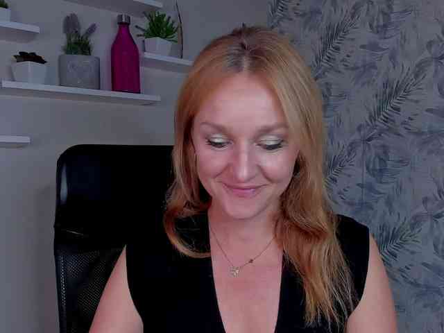 SecretAlicia webcam
