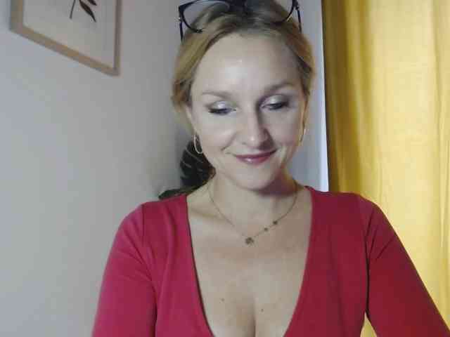 SecretAlicia webcam