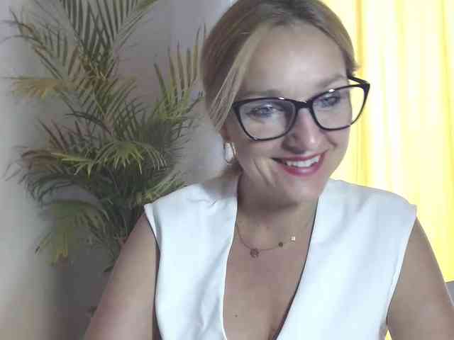 SecretAlicia webcam