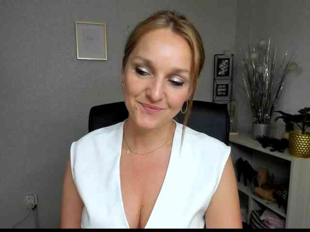 SecretAlicia webcam