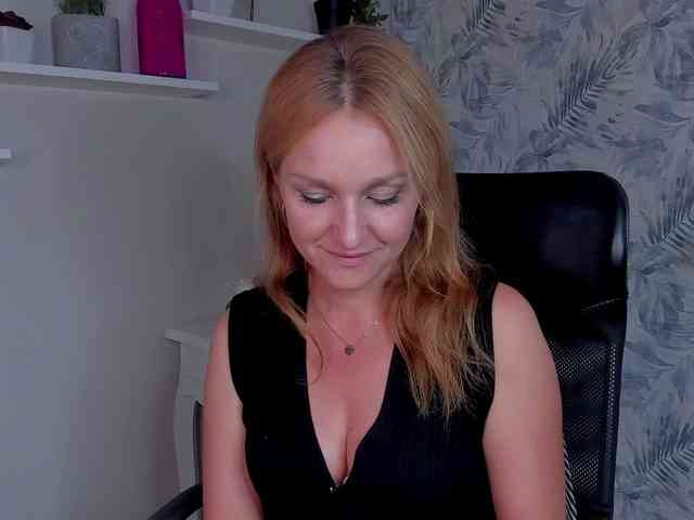 SecretAlicia webcam