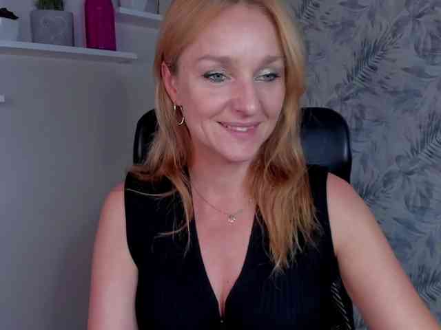 SecretAlicia webcam