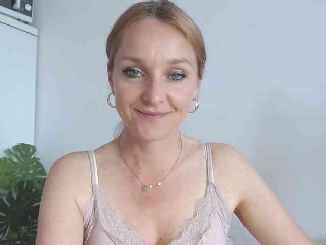 SecretAlicia webcam
