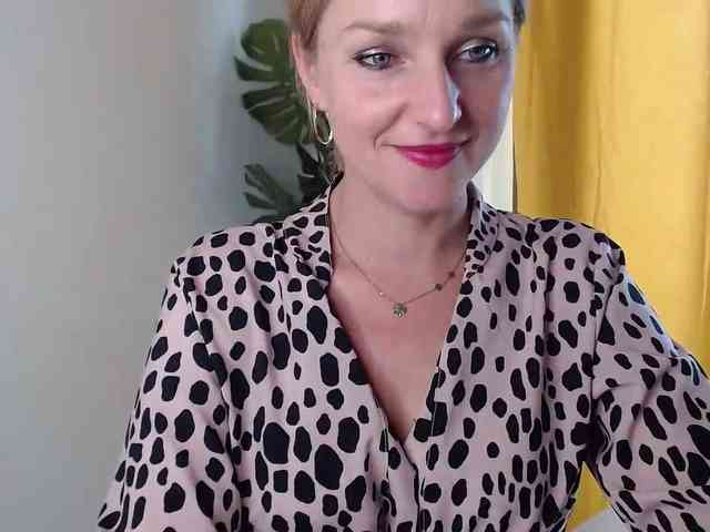 SecretAlicia webcam
