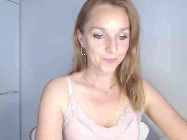 SecretAlicia webcam