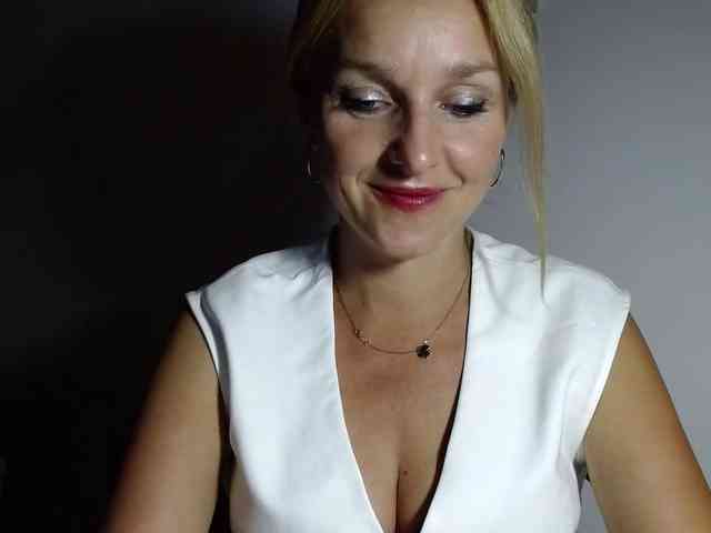 SecretAlicia webcam