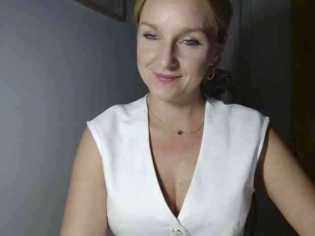 SecretAlicia webcam