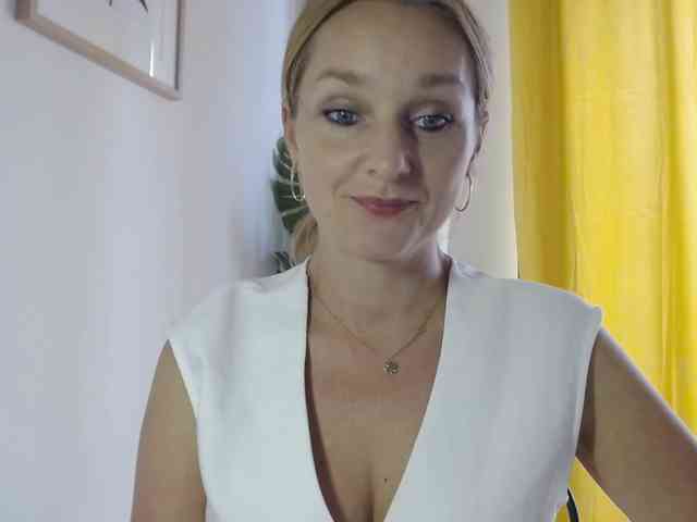 SecretAlicia webcam