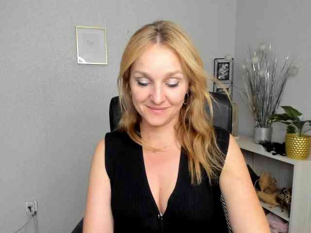 SecretAlicia webcam