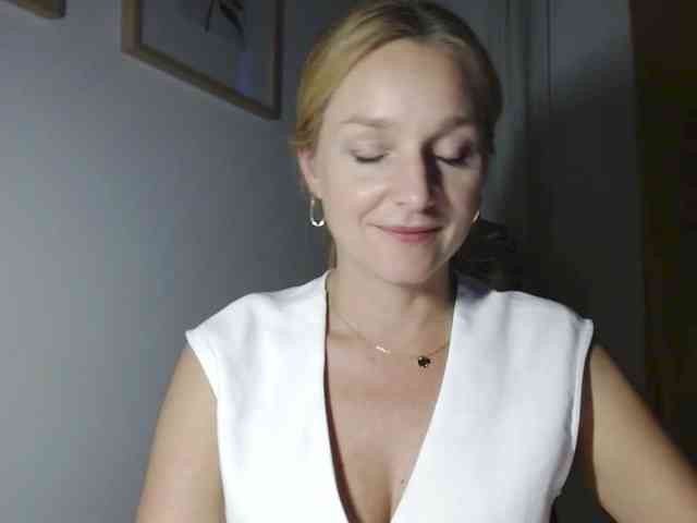 SecretAlicia webcam