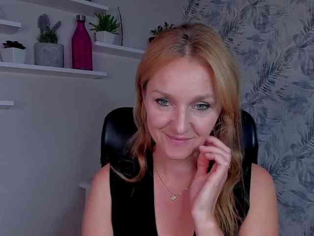 SecretAlicia webcam