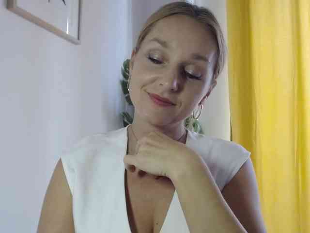 SecretAlicia webcam