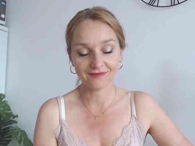 SecretAlicia webcam