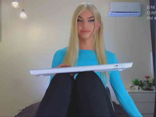 katyabanana Live Webcam on BongaCams