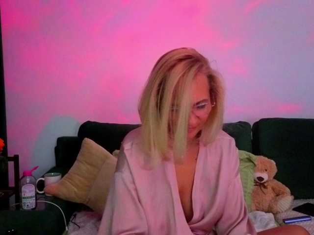 Sweetaniaa, live now on BongaCams