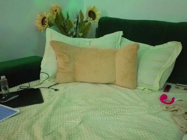 Sweetaniaa live cam