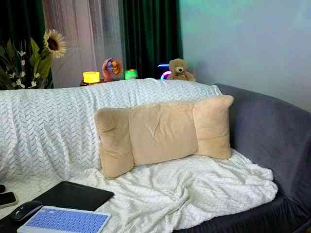 Sweetaniaa webcam