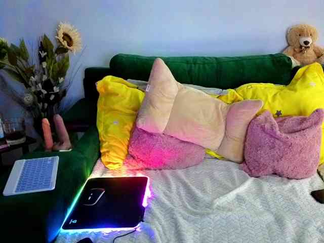 Sweetaniaa Live Webcam on BongaCams