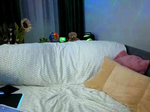 Sweetaniaa webcam