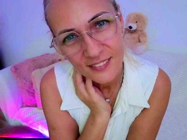 Sweetaniaa webcam