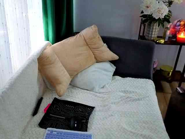 Sweetaniaa webcam