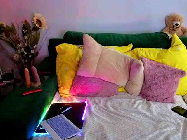 Sweetaniaa webcam
