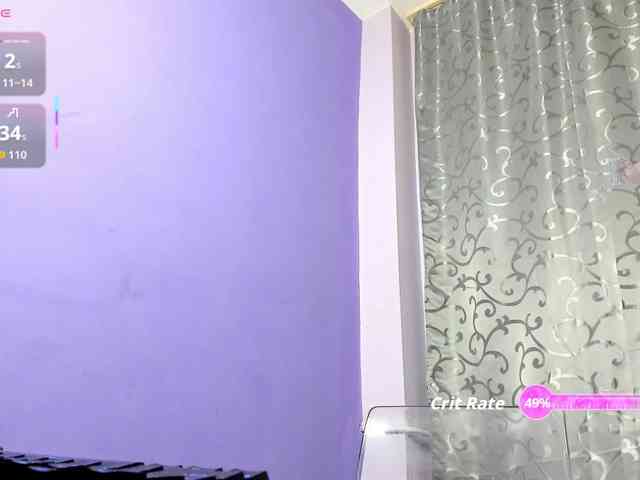 AdriannaLyly webcam