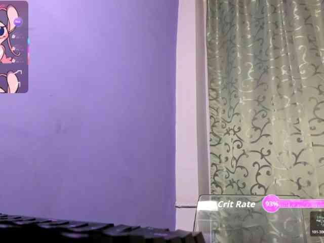 AdriannaLyly webcam