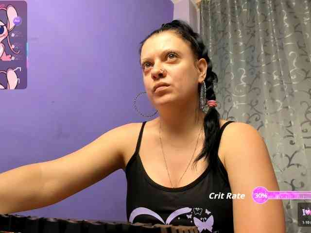 AdriannaLyly webcam