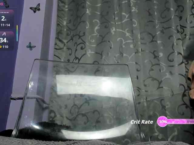 AdriannaLyly webcam