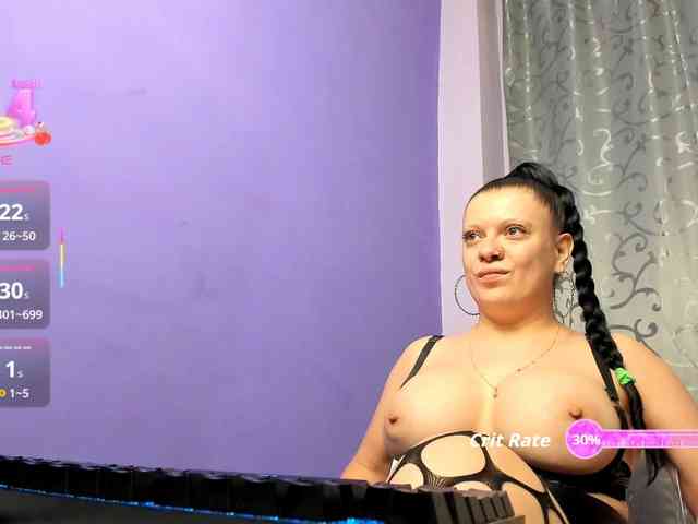 AdriannaLyly webcam